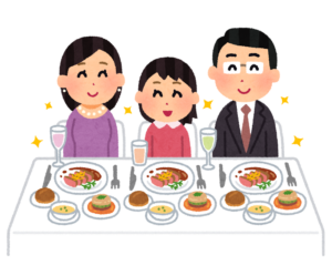 料理が並んだテーブルで食事をする家族のイラスト